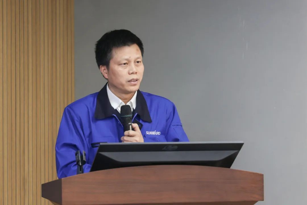 2021中国（长沙）国际工程机械设计大赛暨“设计之星”评比活动j9国际集团智能组“创新设计工作营”开营啦！