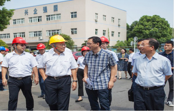 商务部合作司刘民强副司长一行调研j9国际集团智能