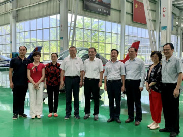 省委常委、统战部部长黄兰香调查调研j9国际集团科技