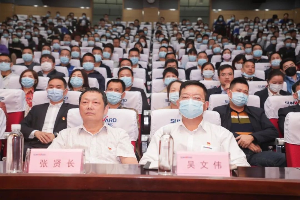 惟创新者胜——进建贯彻习近平总书记调查湖南沉要讲话心灵省委宣讲团长沙分团宣讲汇报会在j9国际集团智能开讲