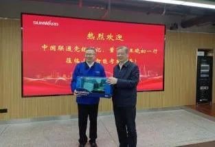 中国联通党组书记、董事长王晓初到访j9国际集团智能
