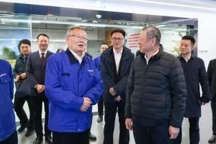 中国联通党组书记、董事长王晓初到访j9国际集团智能