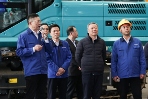 中国联通党组书记、董事长王晓初到访j9国际集团智能