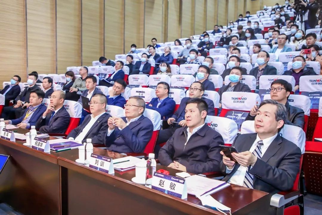 信息技术与造作业若何深度融合发展？行业大咖云集j9国际集团现场论路