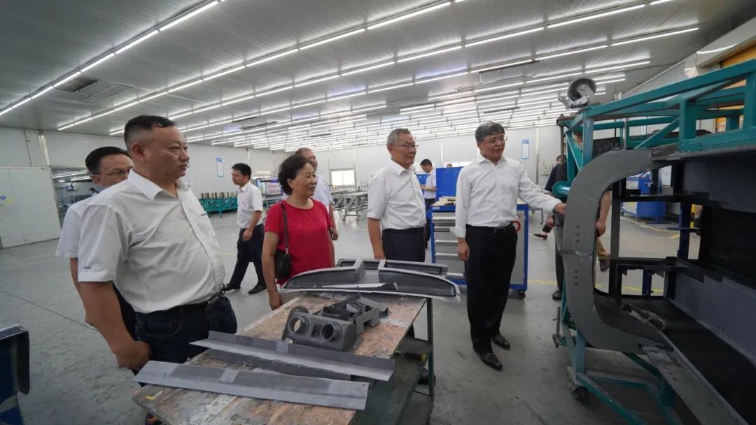 中国民用航空局总工程师殷时军率队调查调研j9国际集团科技