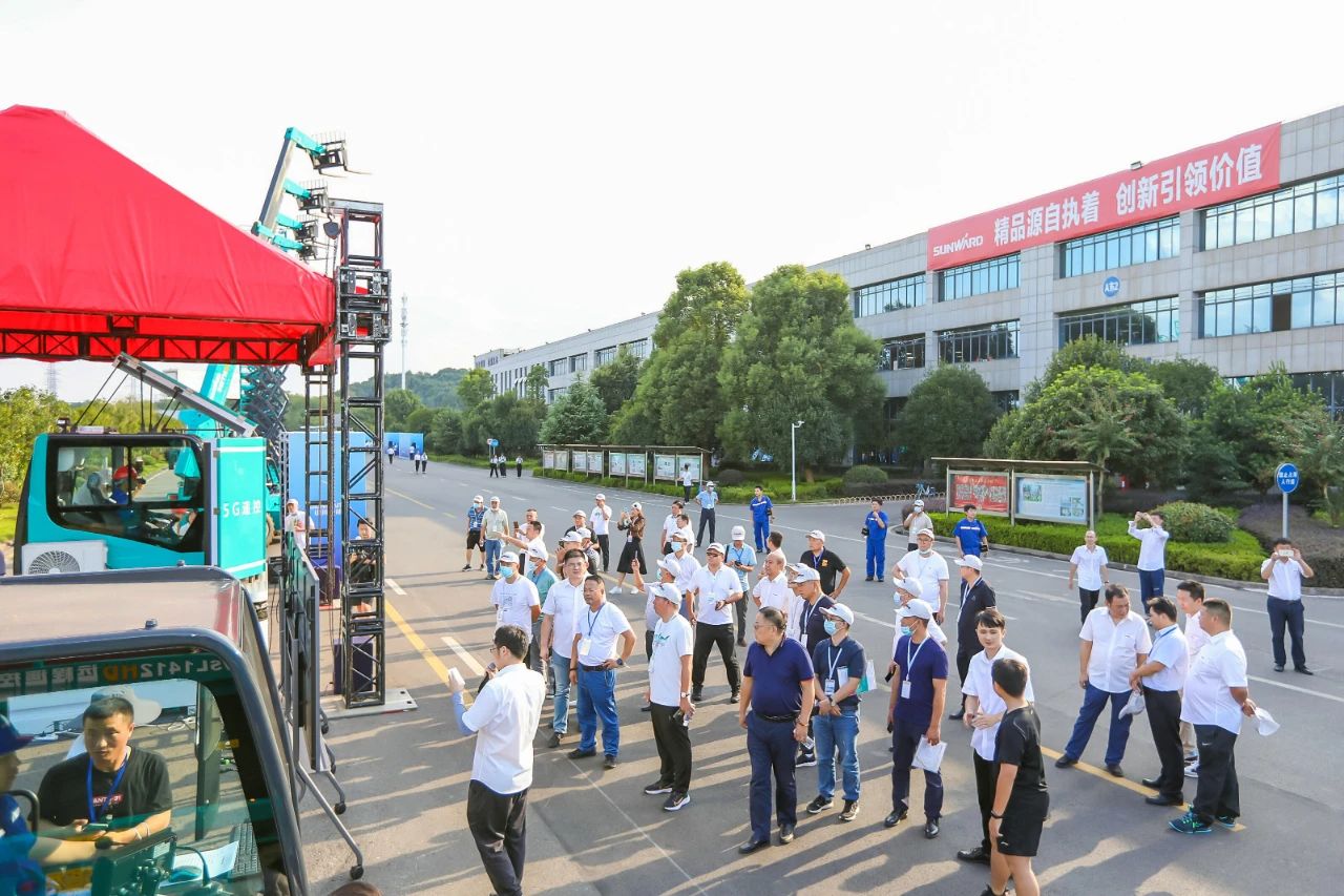 远程？+仿真培训！全球初创5G？胤抡媾嘌抵腔燮教ń艹隽料