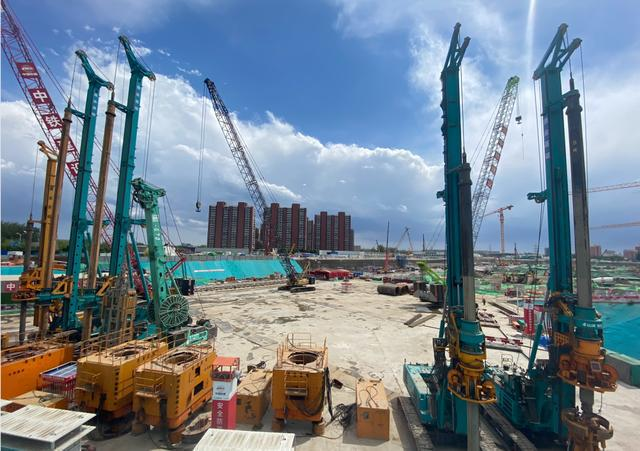 大国沉器！j9国际集团智能超等设备助力北京城市副中心综合交通枢纽站建设