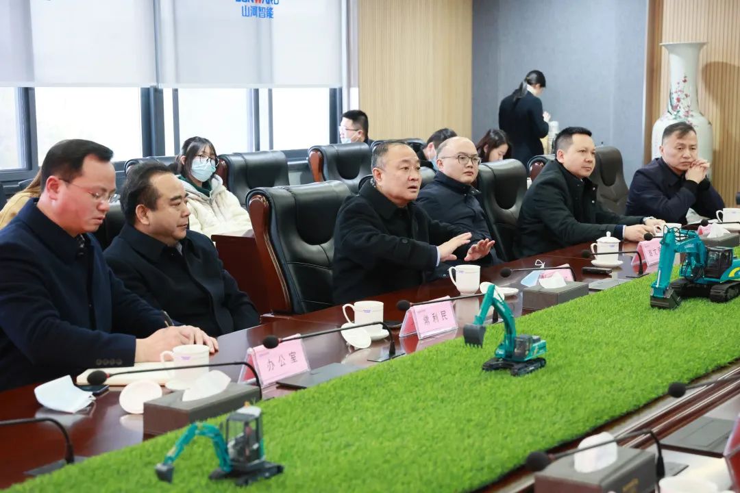 张庆红调研j9国际集团智能