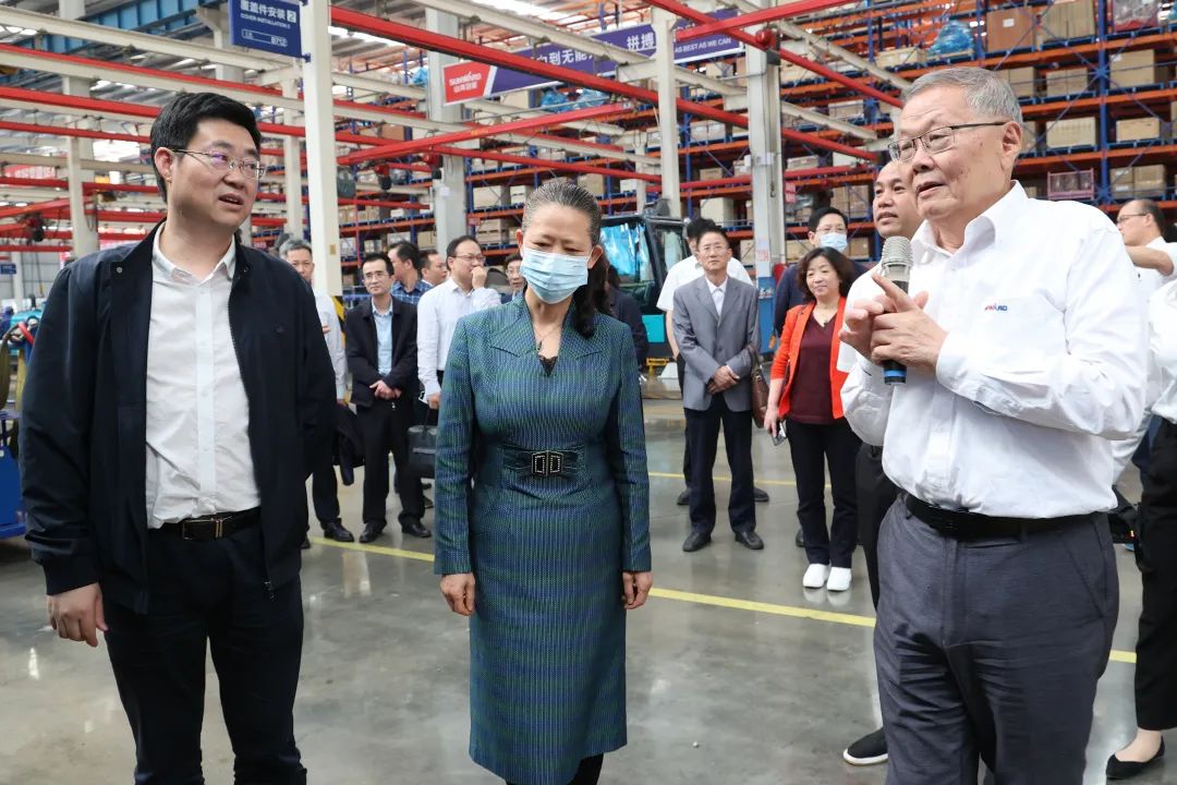 深入产学研合作！中南大学堂长、中国工程院院士田红旗率团造访j9国际集团智能