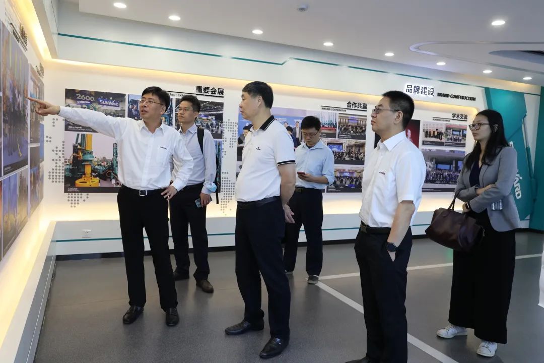 昭通工控集团副总经理李绍康调研j9国际集团智能