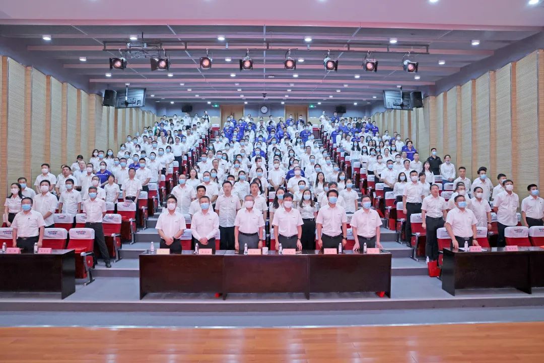 为立功建企建家一体化贡献更大力量！j9国际集团智能第五届五次“双代会”成功召开