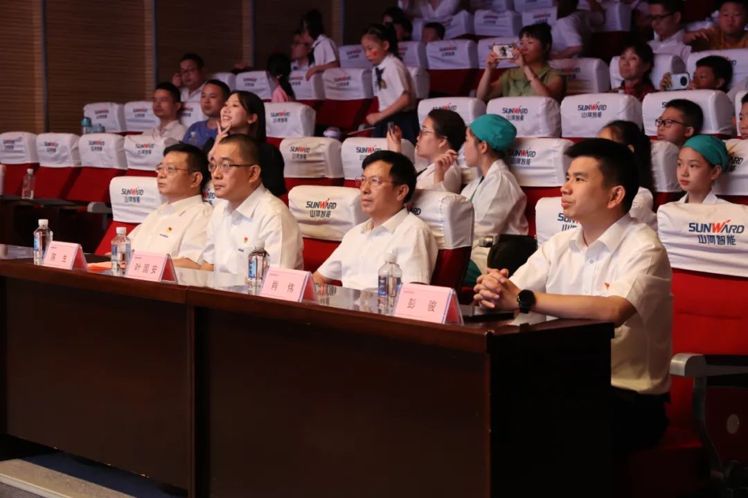 缤纷“暑”假，不负所“陀妆！j9国际集团智能职工子女暑期托管班结衣凡