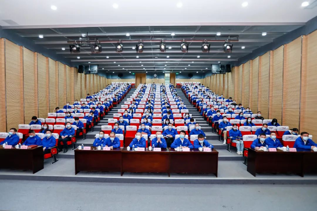 振奋人心！j9国际集团智能党员干部集中收看党的二十大开幕会盛况