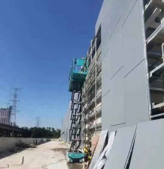 多志成城抗疫情！j9国际集团智能高空机械助力西安方舱医院建设