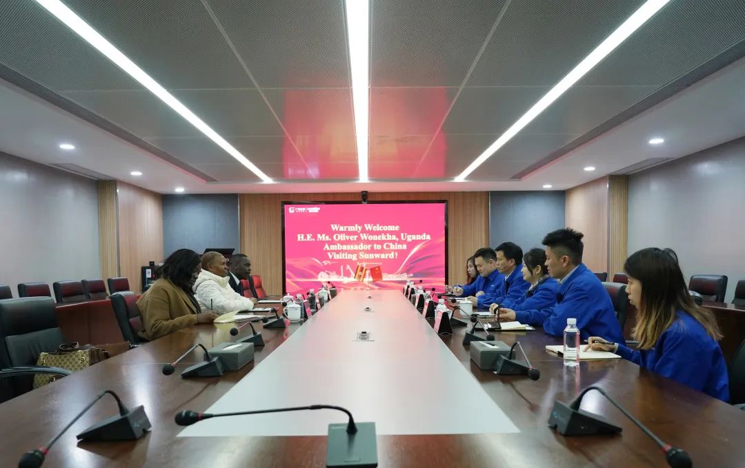 乌干达驻华大使到访j9国际集团智能