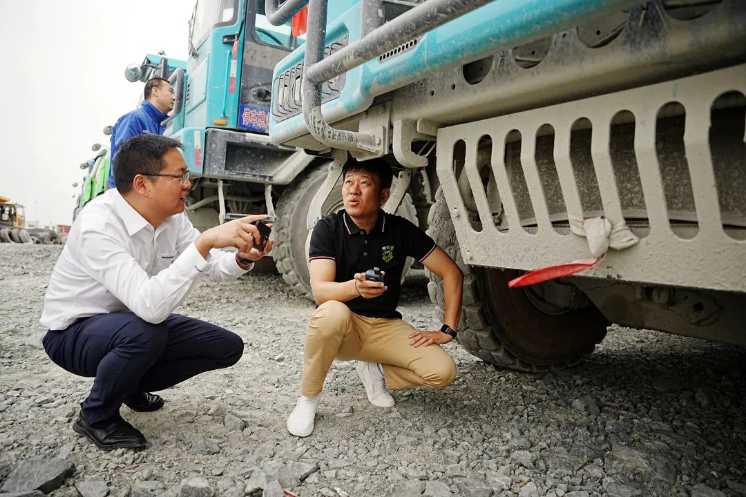 持续助力“双碳”指标，j9国际集团巨鼎LNG矿卡在辽宁批量利用