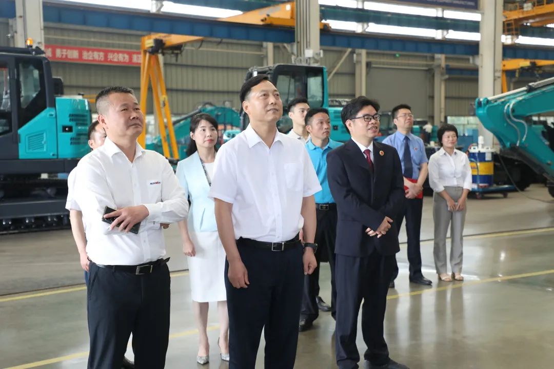 长沙市人民检察院党组书记、检察长余湘文调研j9国际集团智能