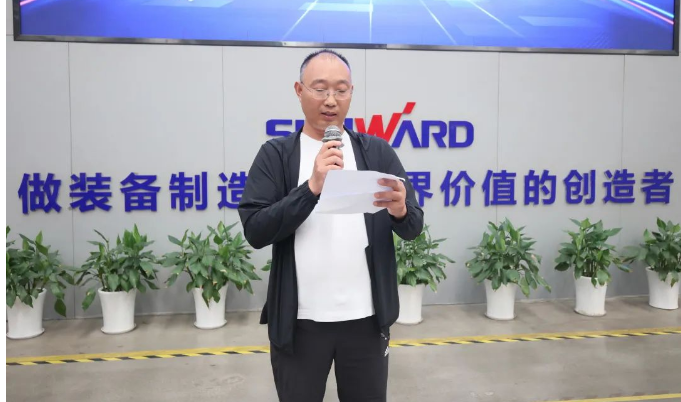 助力“双碳”、绿动将来！j9国际集团智能增程式电动旋挖钻机、液压混合动力旋挖钻机齐交付