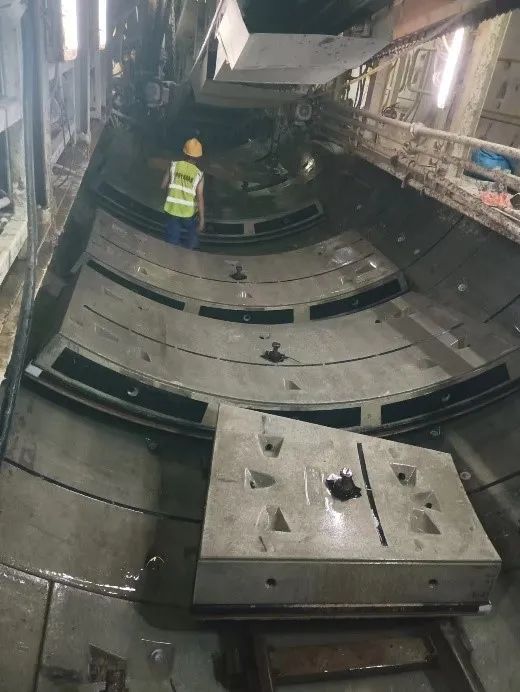 喜报！中铁j9国际集团丽江地铁3号线四期工程盾构施工圆满实现