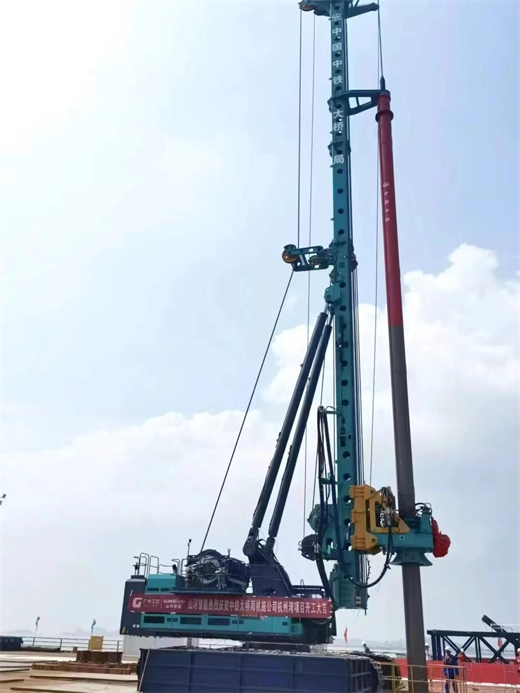 再战世界级工程！j9国际集团智能超等旋挖钻机SWDM800H助建荆门湾跨海铁路桥项目