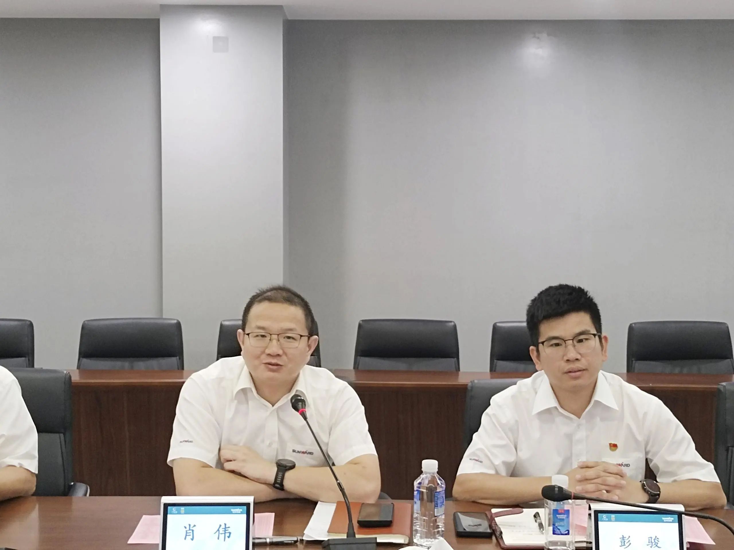 畅谈心声，共话将来！这场应届毕业生员工座谈会，很暖，很贴心！
