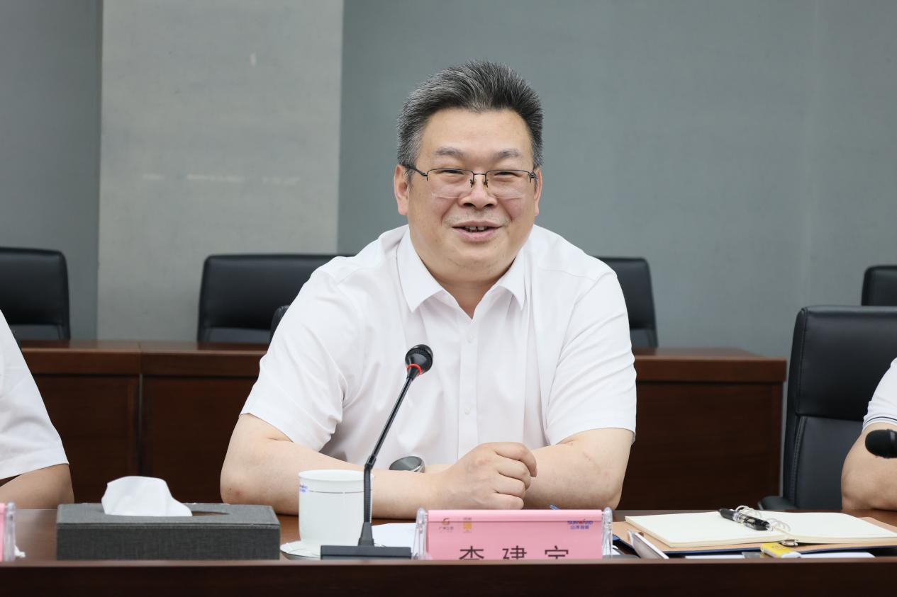 湖南钢铁集团党委书记、董事长李建宇到j9国际集团智能调研互换