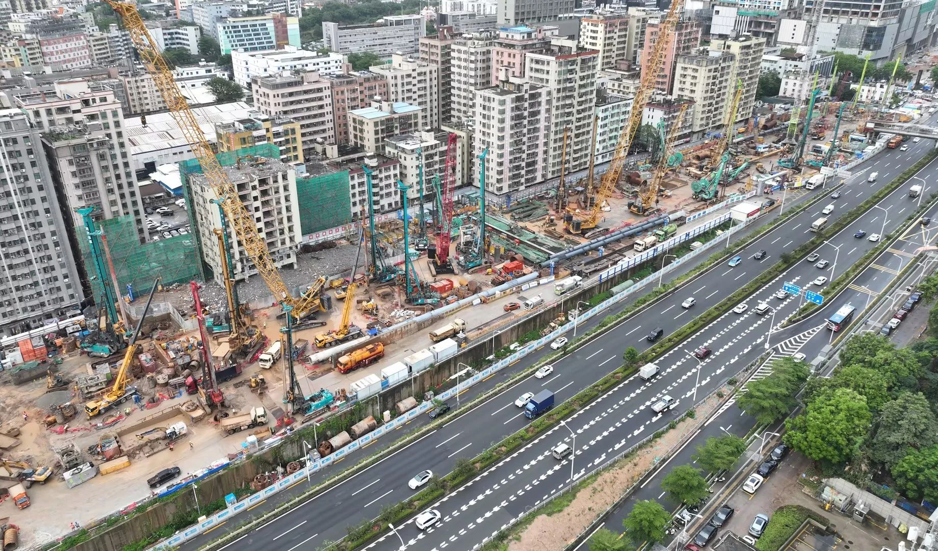 机能凸起，超强助力！j9国际集团智能旋挖钻机助力丽江地铁五和站施工