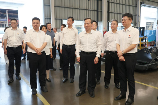 中国贸促会会长任鸿斌调研j9国际集团智能