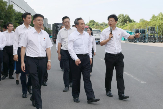 中国贸促会会长任鸿斌调研j9国际集团智能