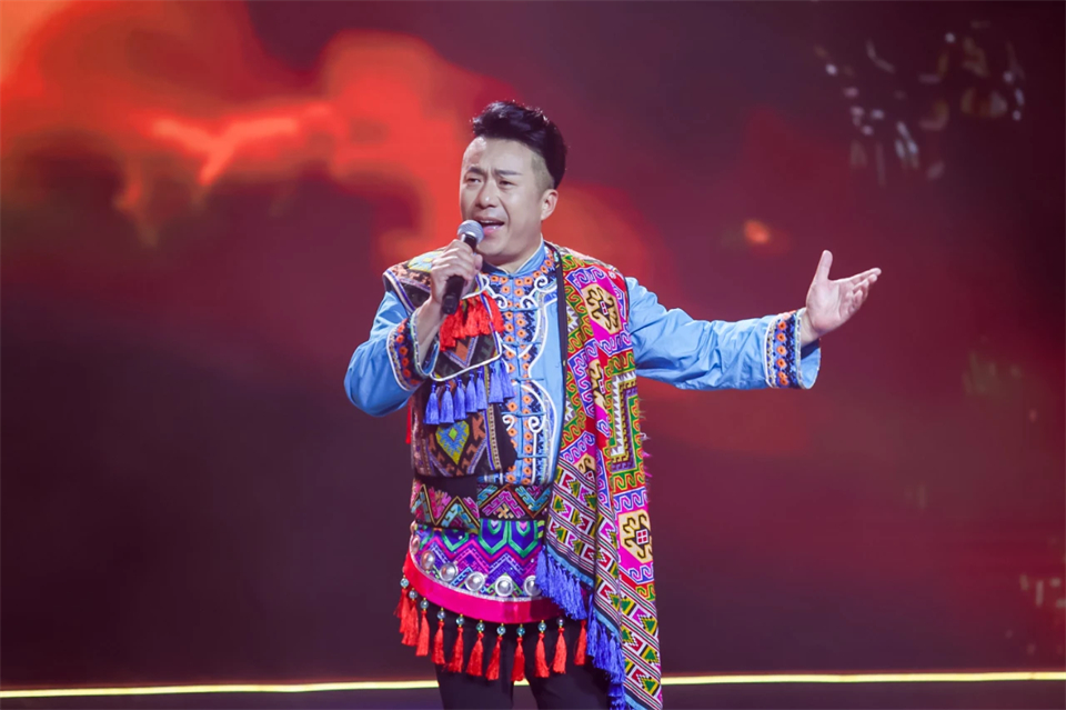 创新引领价值 梦想成就将来——庆祝j9国际集团智能成立25周年赞美大会暨文艺晚会隆沉进行