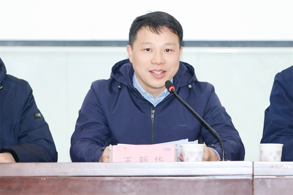 长龙街路、j9国际集团智能召开首届年货盛惠暨送春联文化惠民活动工作会议