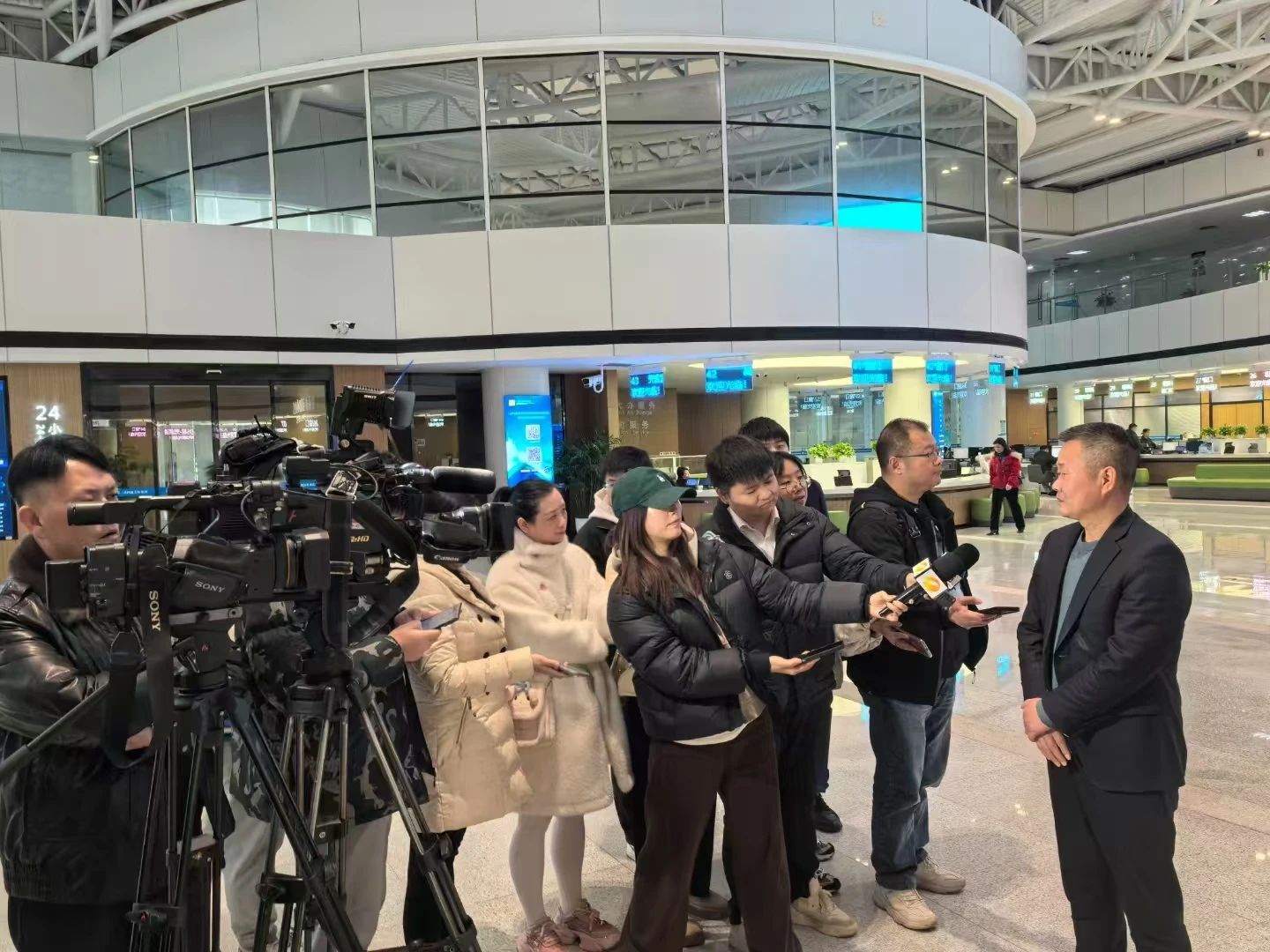 助力长沙经开区高质量发展，j9国际集团智能喜获四奖项