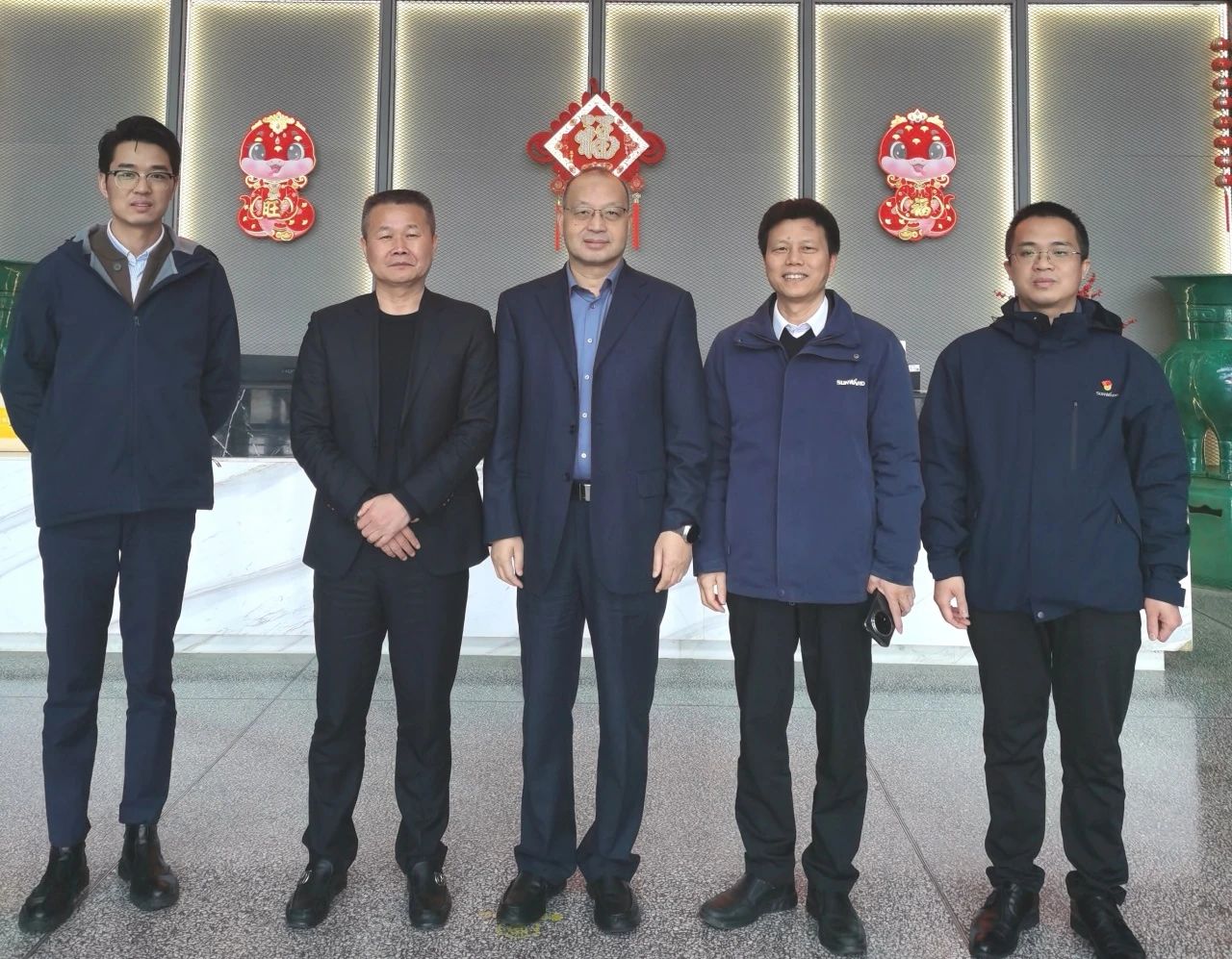 中国工程机械工业协会秘书长吴培国到访j9国际集团智能