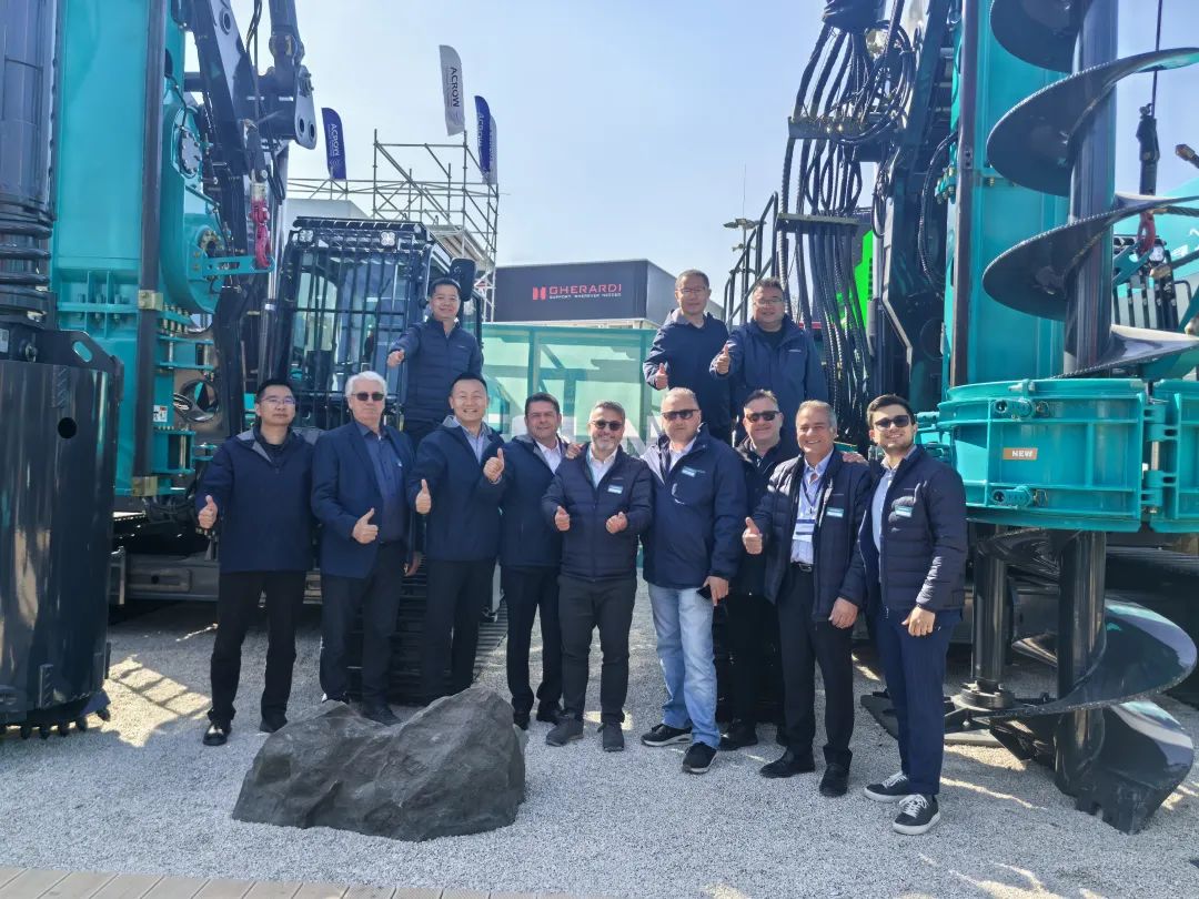 Bauma 2025 | 高端定造！j9国际集团智能Pro系列旋挖钻机燃爆全场