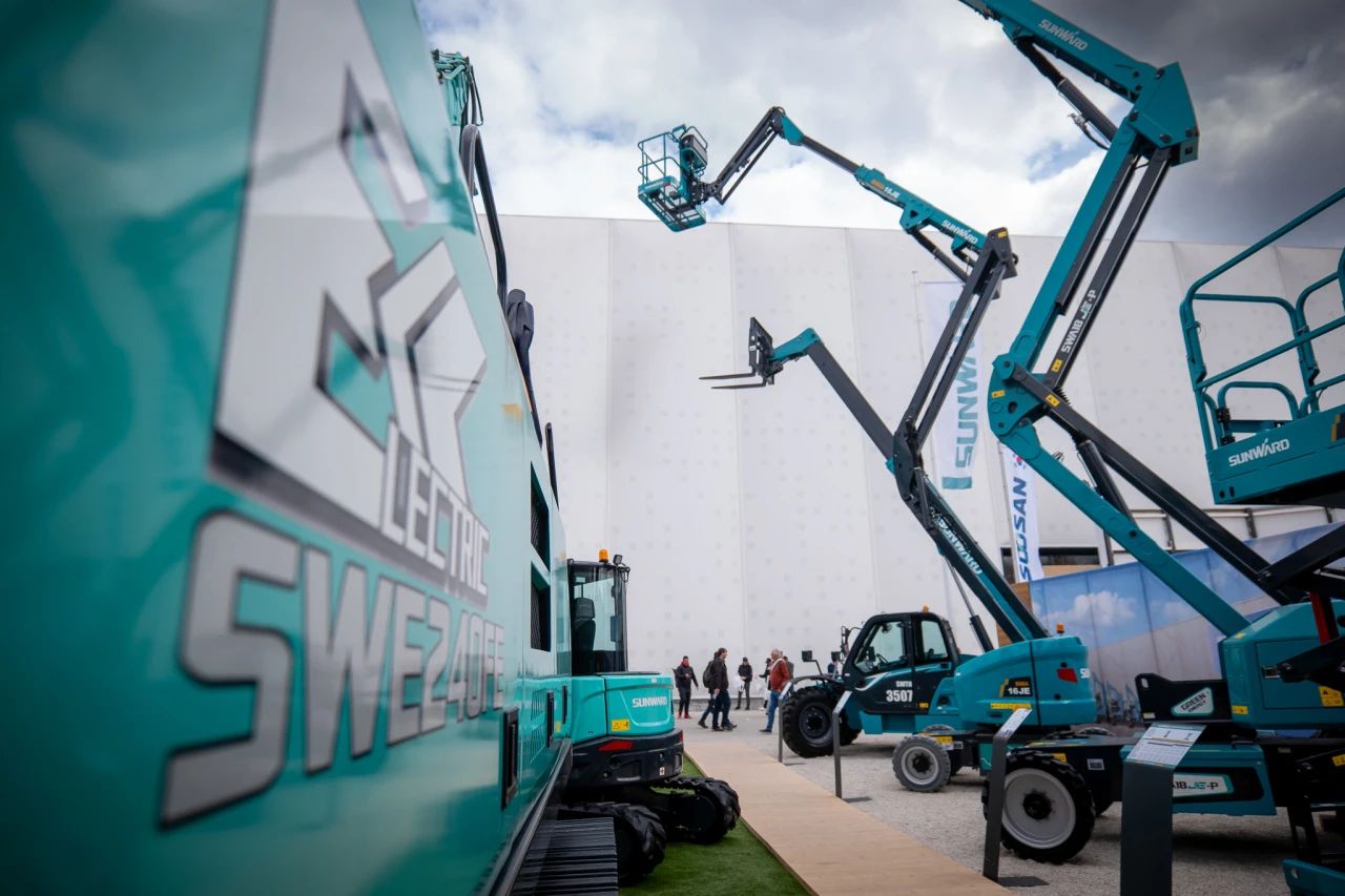 Bauma2025 | j9国际集团智能德国宝马展火热收官！相约2025长沙展！