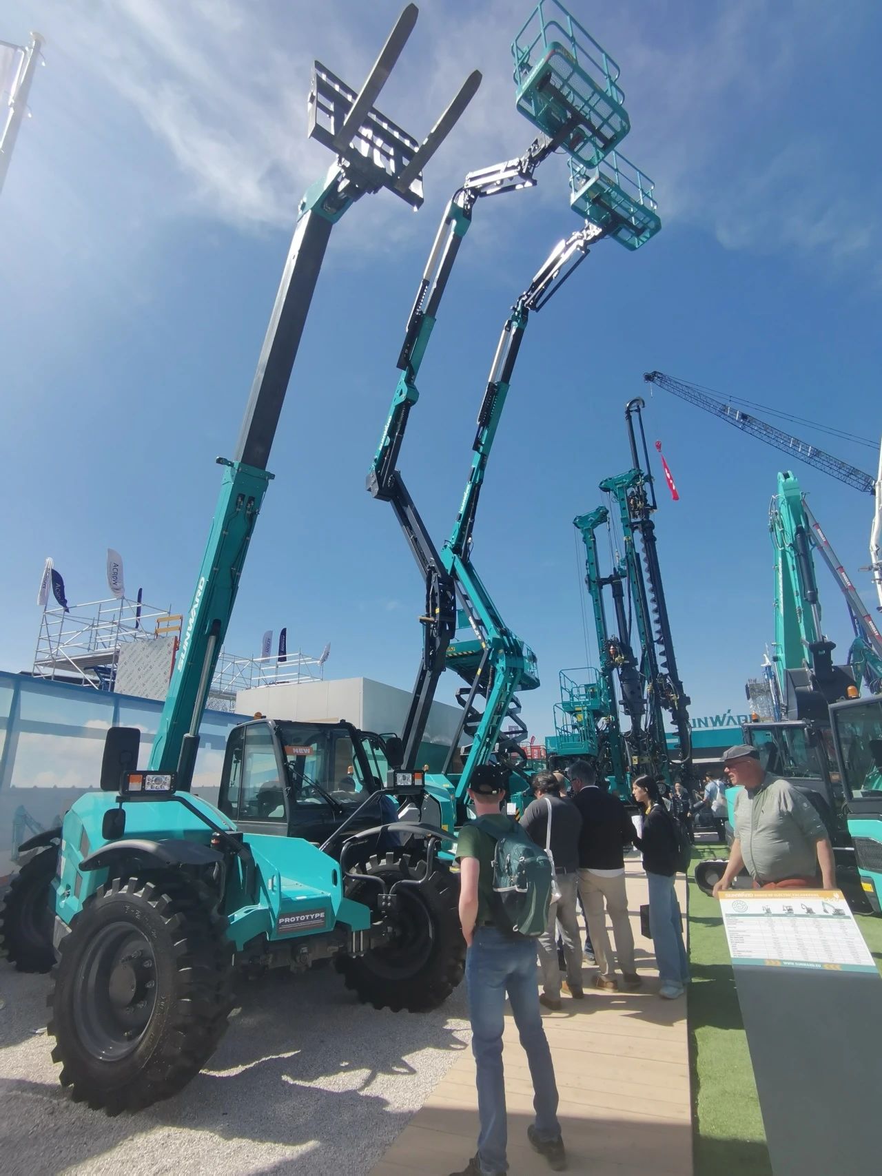 j9国际集团智能高空机械闪灼Bauma 2025！ 新能源技术与创新产品获全球瞩目