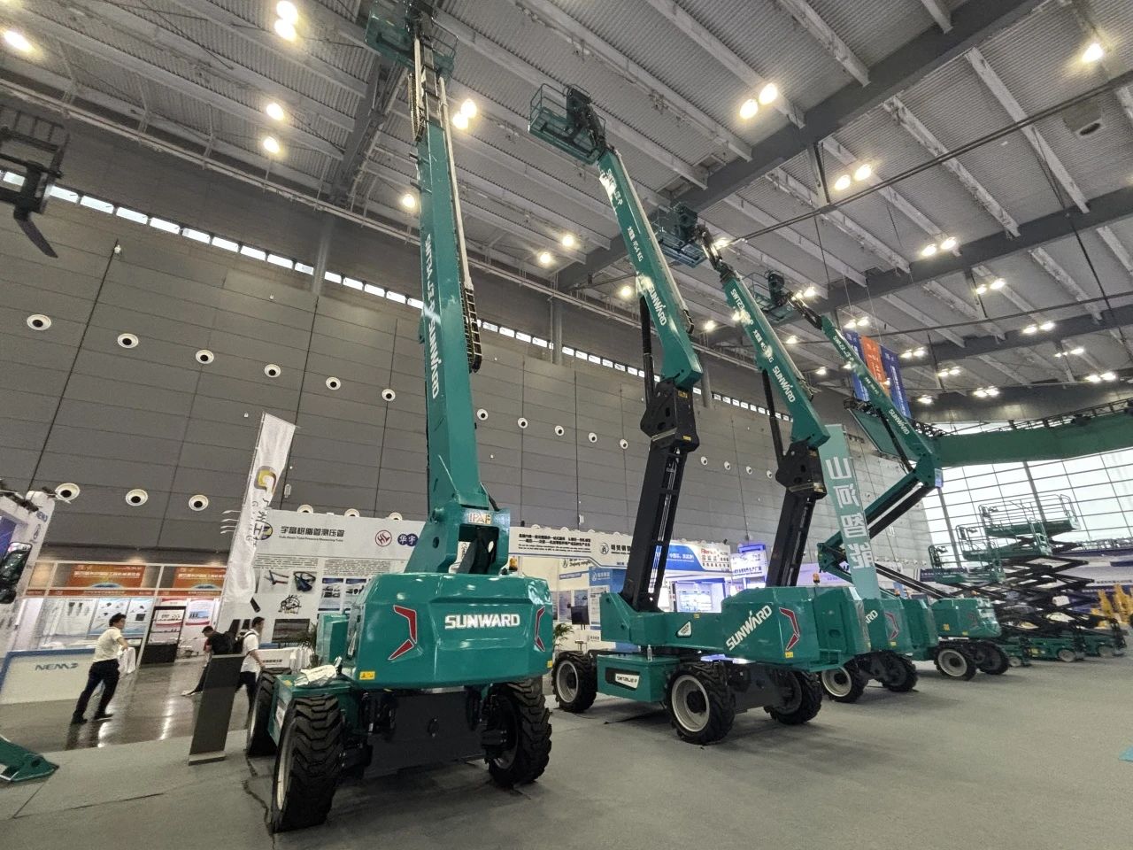 2025 CICEE | j9国际集团智能SWT34JE-P电动直臂式高空作业平台沉磅颁布！