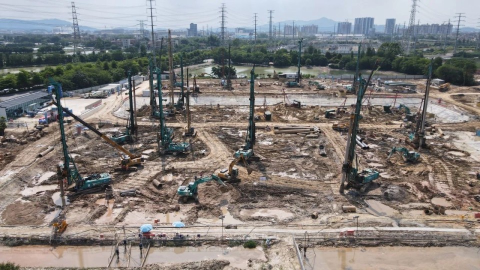 近20台“j9国际集团绿”设备实力集结，助力广佛西环工程建设跑出“加快度”