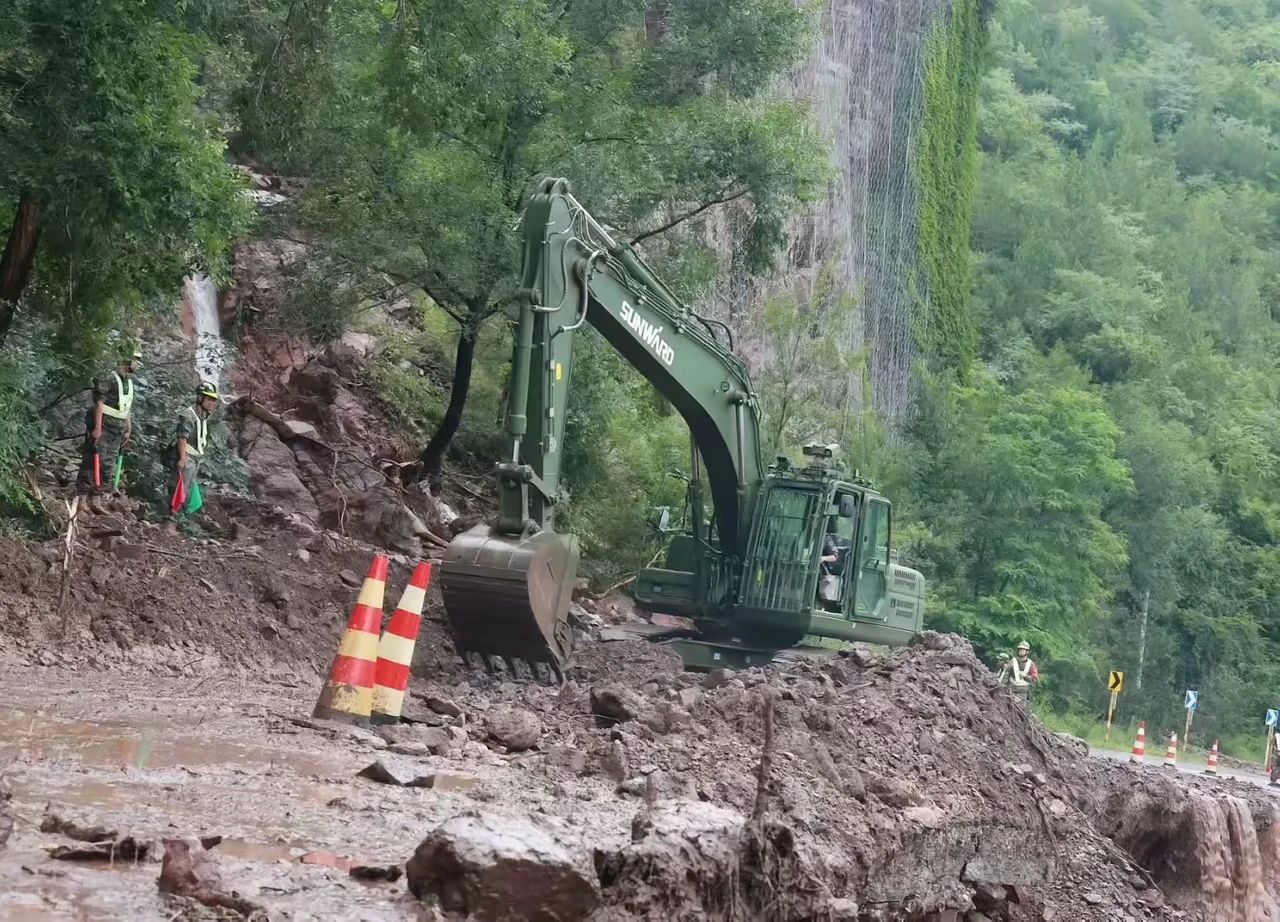 关注！j9国际集团智能应急接济设备助力武警冲锋北京暴雨抢险救灾一线！