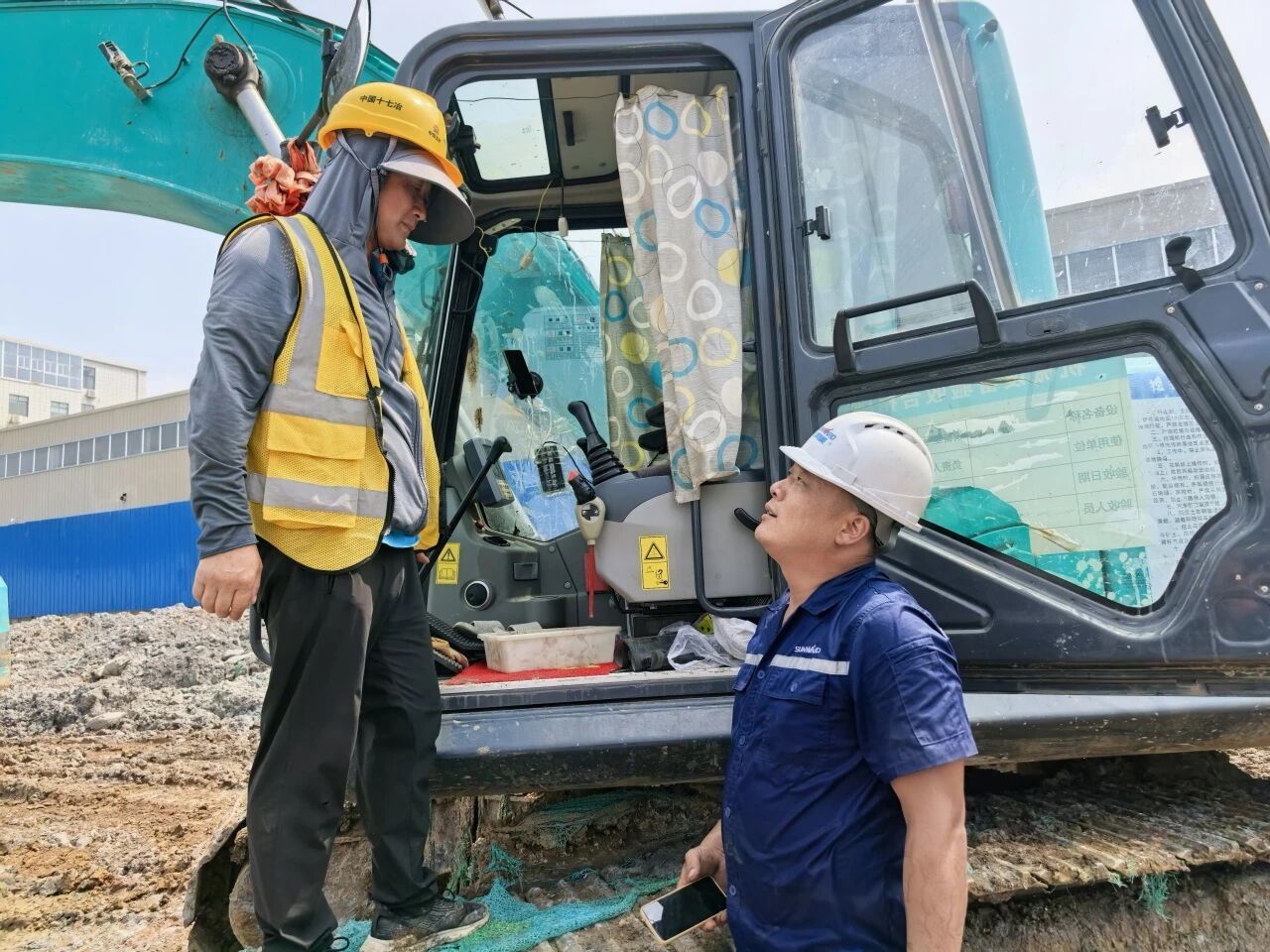 j9国际集团智能“服务万里杏妆活动走进安徽，贴心服务获客户认可
