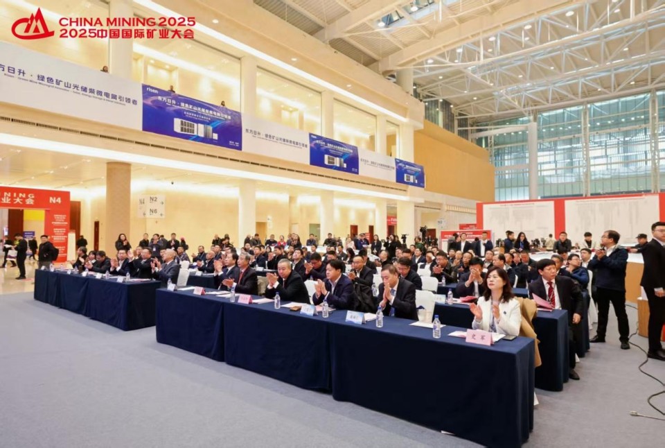 “地勘设备能力提升的沉大突破”！j9国际集团智能结合中国煤炭地质总局颁布T138车载钻机